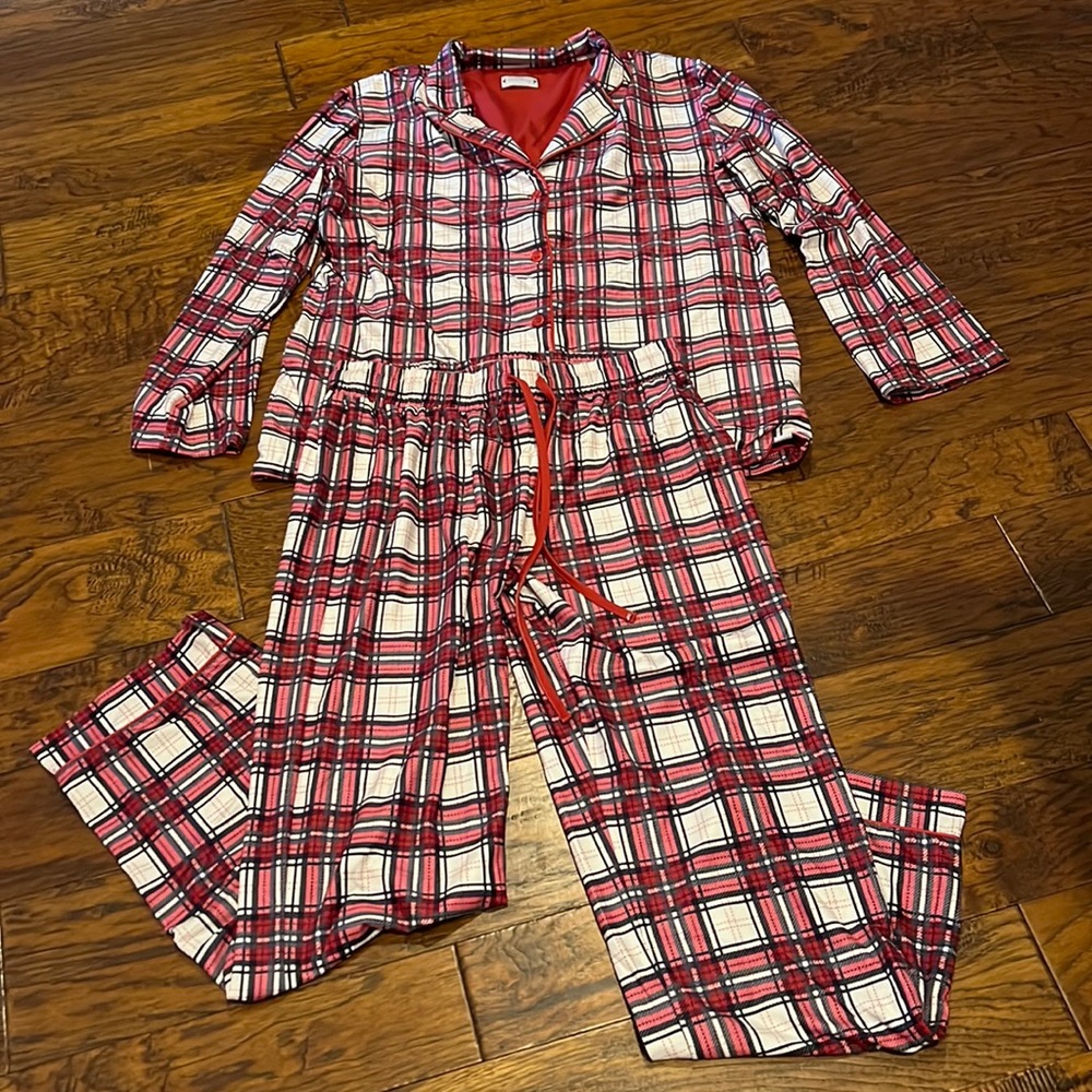 Sweet Honey 2 piece pajama set only worn one time!